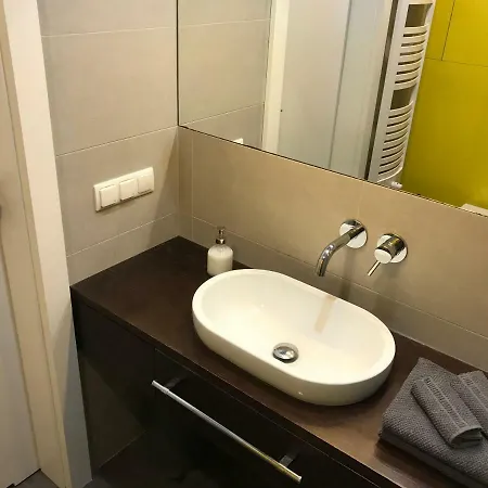 Nadmorski Dwor - Yellow Gdańsk